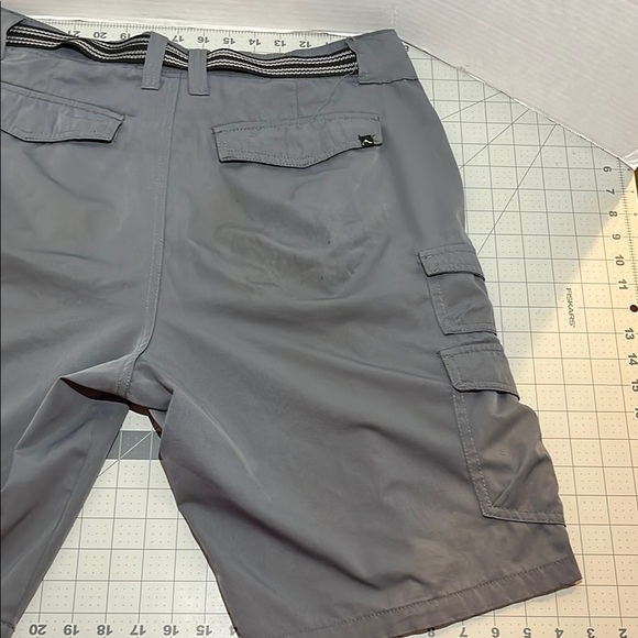 Denali Men's Gray Cargo Shorts - Picture 7 of 7